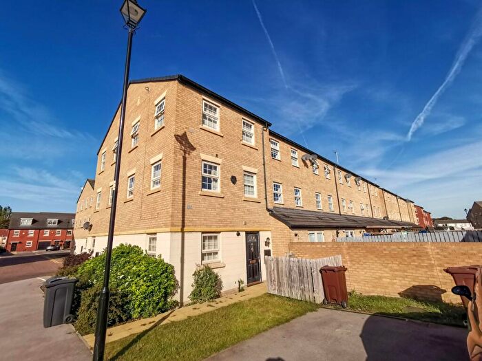 2 Bedroom House To Rent In Boothferry Park Halt, Hull, East Yorkshire, HU4