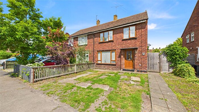 3 Bedroom Semi-Detached House For Sale In Turfhouse Lane, Chobham, Woking, Surrey, GU24