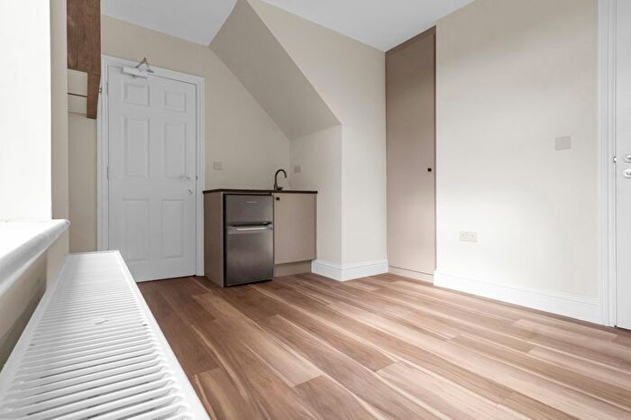 Studio To Rent In Muswell Hill, N10