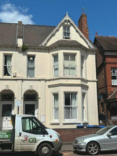 1 Bedroom Studio To Rent In Priory Terrace, Leamington Spa, CV31