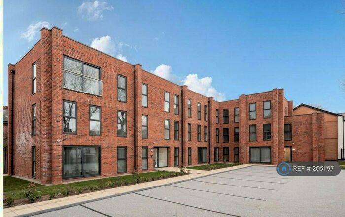2 Bedroom Flat To Rent In Walkden Road, Worsley, Manchester, M28