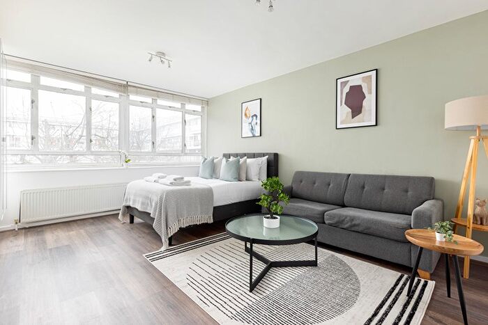 Studio To Rent In Churchill Gardens, London, SW1V