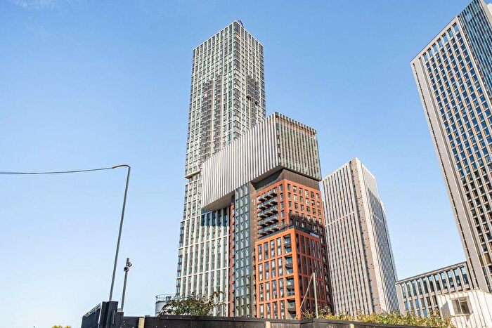 2 Bedroom Flat For Sale In Damac Tower, Vauxhall, London, SW8