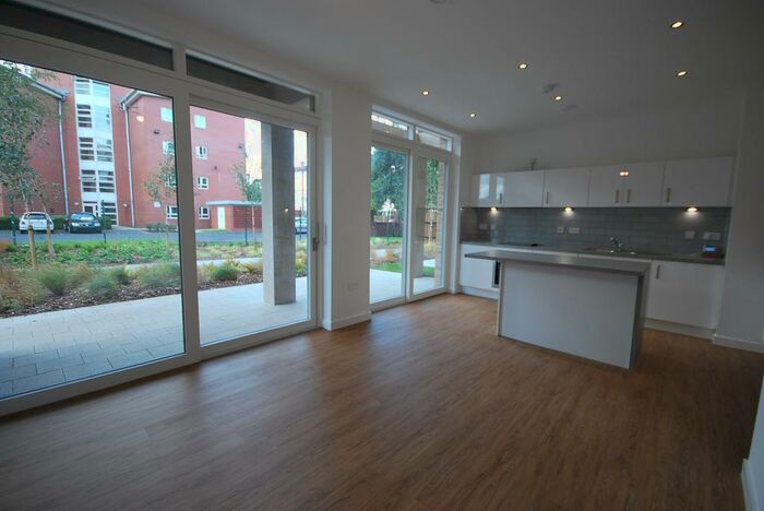 2 Bedroom Apartment To Rent In City Road, Hulme, Manchester, M15