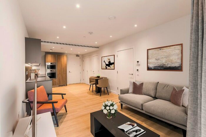 1 Bedroom Apartment To Rent In Nine Elms Lane, London, SW11