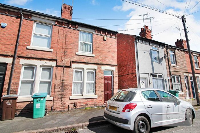 3 Bedroom End Of Terrace House To Rent In Warwick Street, Nottingham, NG7