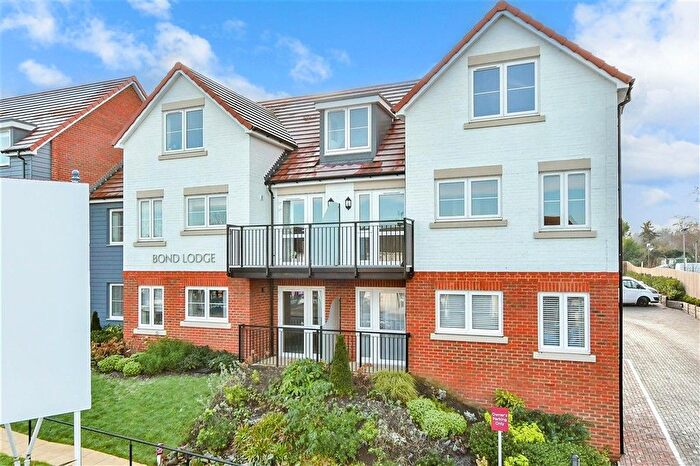 1 Bedroom Flat For Sale In High Street, Rainham, Gillingham, Kent, ME8