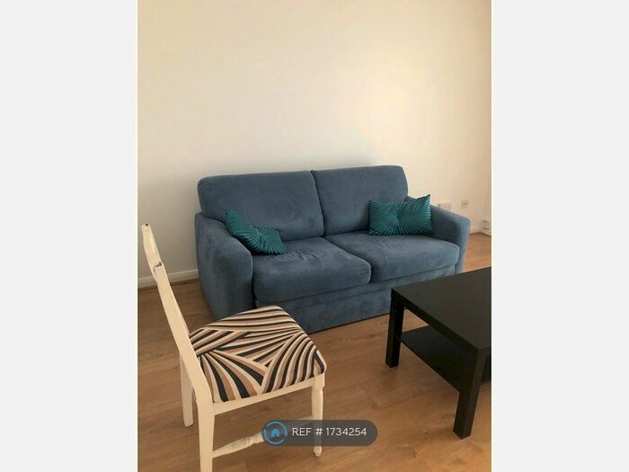 1 Bedroom Flat To Rent In Brookes Court, London, EC1N