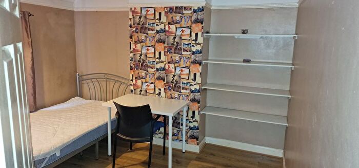 4 Bedroom Terraced House To Rent In Eighth Avenue, Bristol, BS7