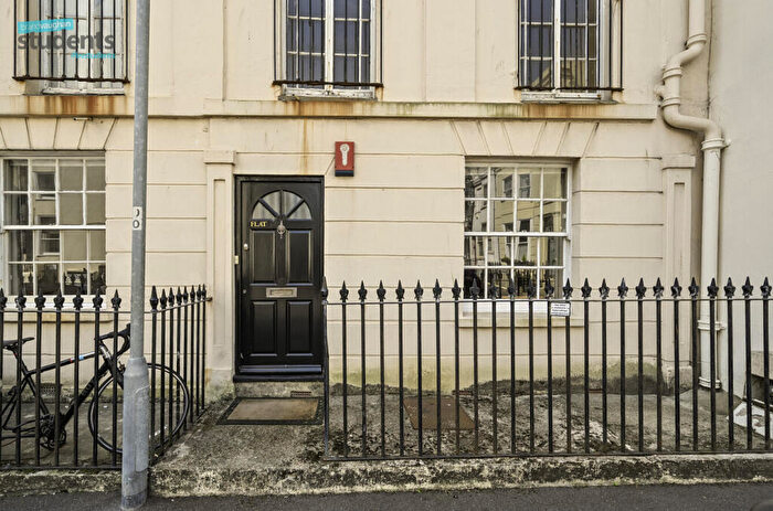 2 Bedroom Flat To Rent In Sillwood Street, Brighton, BN1