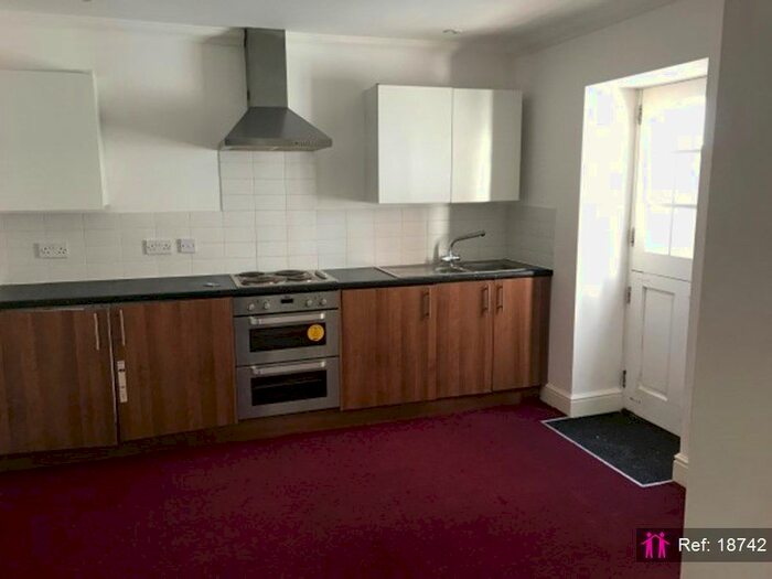 Studio To Rent In Cambridge Road, Eastbourne, BN22