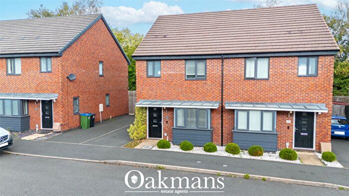 3 Bedroom Semi-Detached House For Sale In Argyll Way, Smethwick, B66