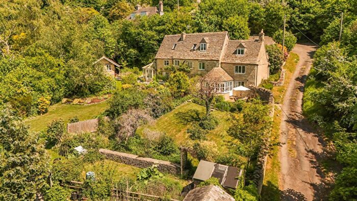 4 Bedroom Cottage For Sale In Gydynap Lane Theescombe, Amberley, Stroud, GL5