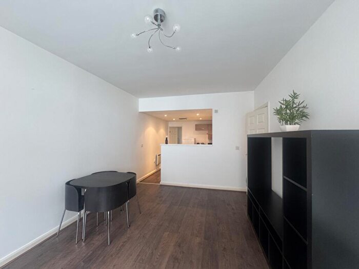 2 Bedroom Apartment To Rent In Tenby Street North, Birmingham, B1