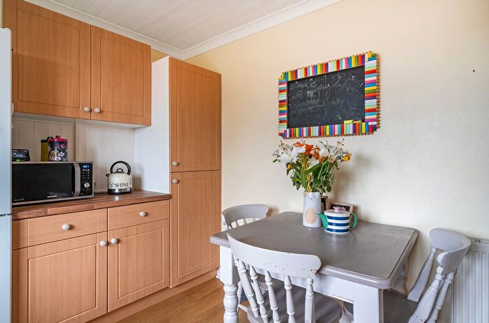 2 Bedroom Flat For Sale In Mundays Mead, Wincanton, Somerset, BA9
