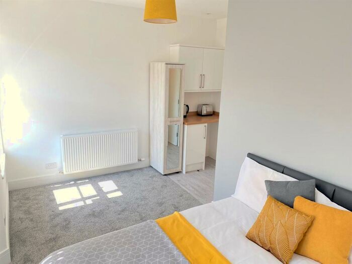 6 Bedroom House To Rent In Westminster Road, Morecambe, LA3