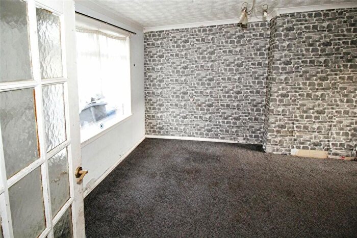 3 Bedroom Terraced House For Sale In Balerno Street, Dundee, Angus, DD4