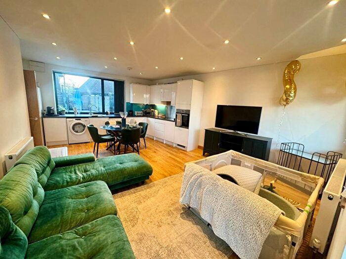 2 Bedroom Flat To Rent In Crofton Road, Orpington, BR6