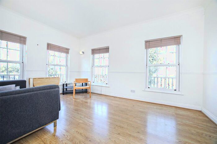 2 Bedroom Apartment To Rent In Elizabeth Square, Rotherhithe, London, SE16