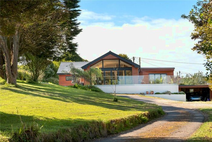 4 Bedroom Bungalow For Sale In Hal An Tachen, Newbridge, Penzance, TR20