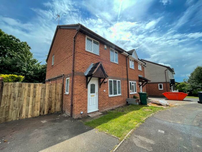 3 Bedroom Semi-Detached House To Rent In Tregony Way, Stenson Fields, DE24
