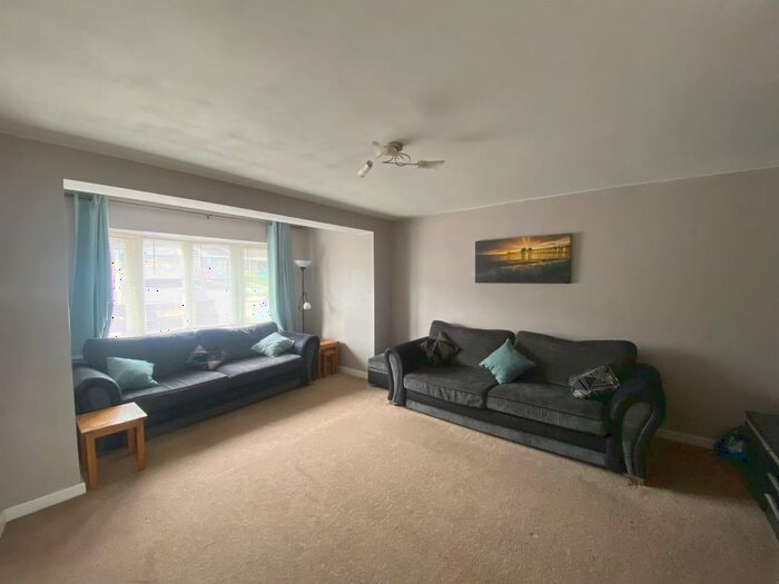 4 Bedroom Detached House For Sale In Turpins Way, Baldock, SG7