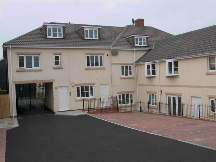 1 Bedroom Flat For Sale In King Johns Road, Kingswood, BS15