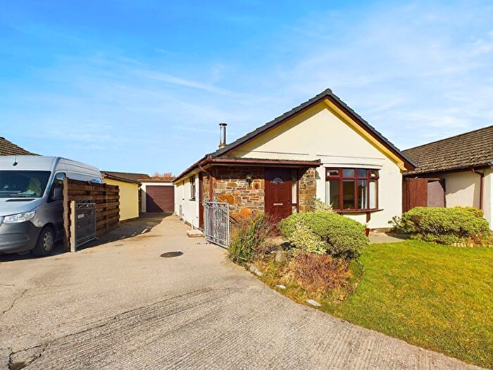 2 Bedroom Detached Bungalow For Sale In Heol Ffynnonau, Peniel, Carmarthen, SA32