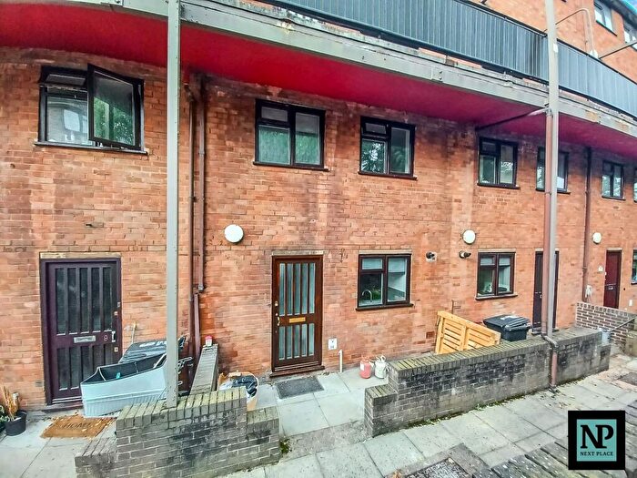 2 Bedroom Flat To Rent In Moor Lane, Langdale Court Moor Lane, B77