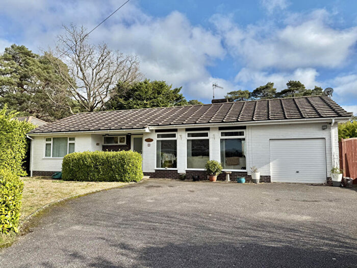 3 Bedroom Bungalow For Sale In Forest Edge Drive, Ashley Heath, Ringwood, BH24