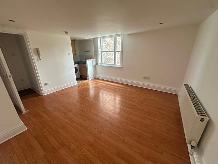 1 Bedroom Apartment To Rent In Rodney Street, L1