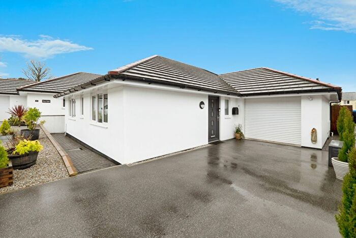 3 Bedroom Bungalow For Sale In Lady Drive, Camborne, Cornwall, TR14