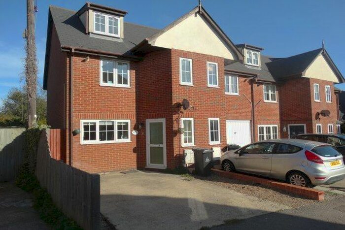 3 Bedroom End Of Terrace House To Rent In Peverel Villas, Maldon, CM9