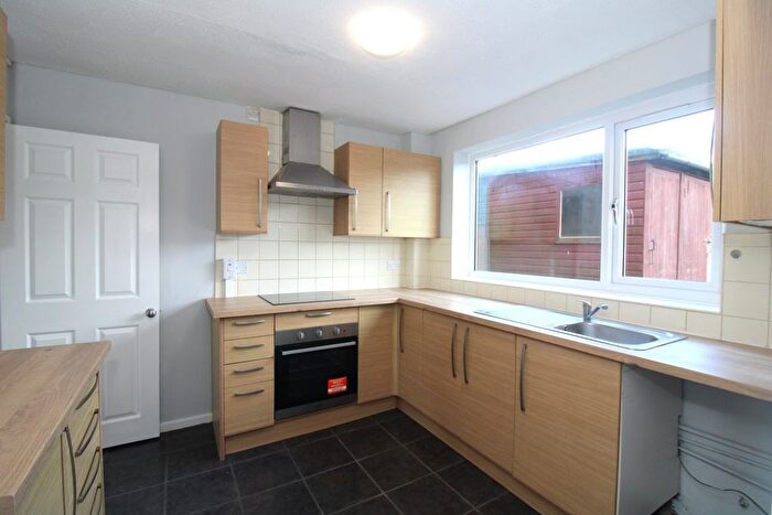 3 Bedroom Terraced House For Sale In Edison Road, Stevenage, SG2