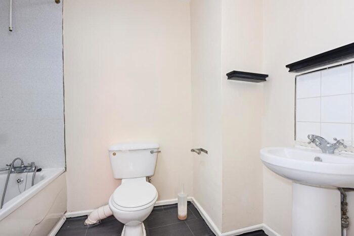 5 Bedroom Terraced House To Rent In Banbury, Oxfordshire, OX16