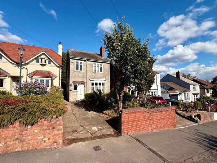 3 Bedroom Detached House For Sale In Ross, Oldbury, B65