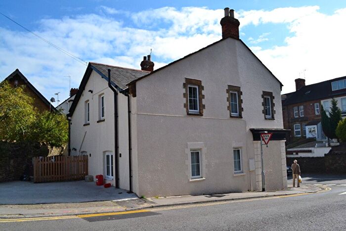 2 Bedroom Flat To Rent In Sherborne Road, Yeovil, BA21