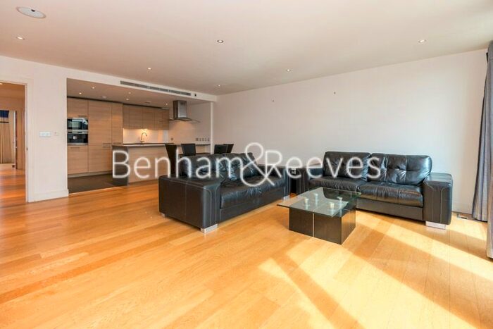 3 Bedroom Flat To Rent In Mahogany House, Imperial Wharf, SW6