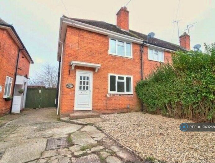 2 Bedroom Semi-Detached House To Rent In Reading, Reading, RG2