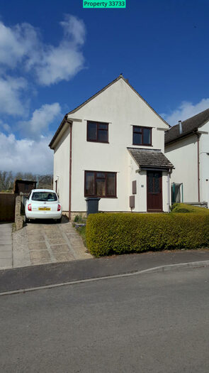 3 Bedroom Detached House To Rent In Longtree Close, Tetbury, GL8