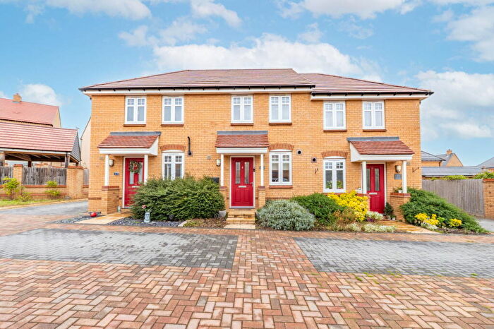 2 Bedroom Terraced House For Sale In Peregrine Way, Wixams, MK42