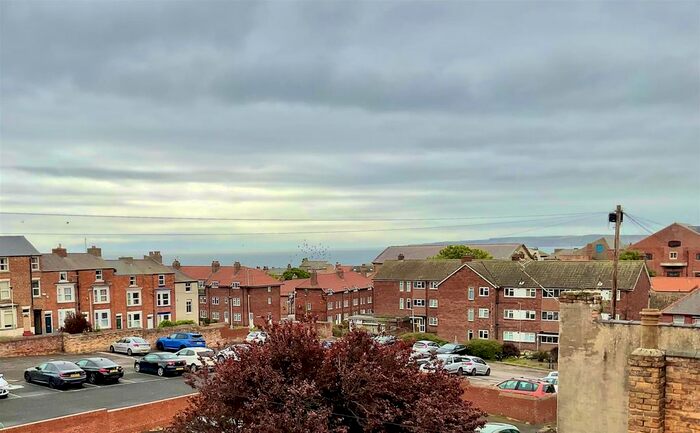 1 Bedroom Flat To Rent In Granby Place, Queen Street, Scarborough, YO11