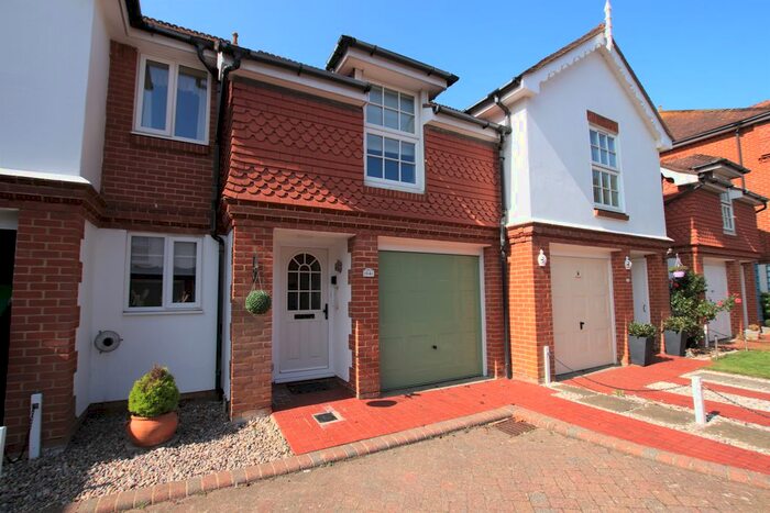 3 Bedroom Terraced House To Rent In Mill House Gardens, Worthing, BN11