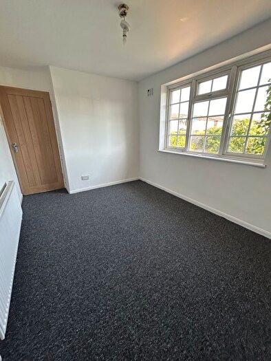 3 Bedroom Semi-Detached House To Rent In Havelock Road, Southall, UB2