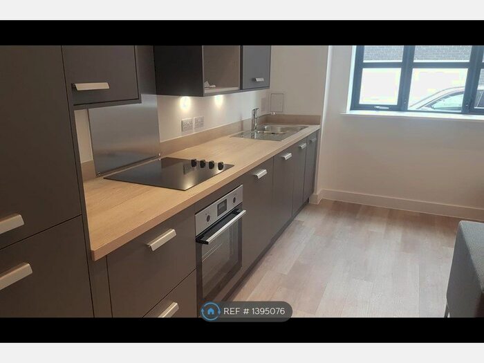 1 Bedroom Flat To Rent In Digbeth Square, Birmingham, B12