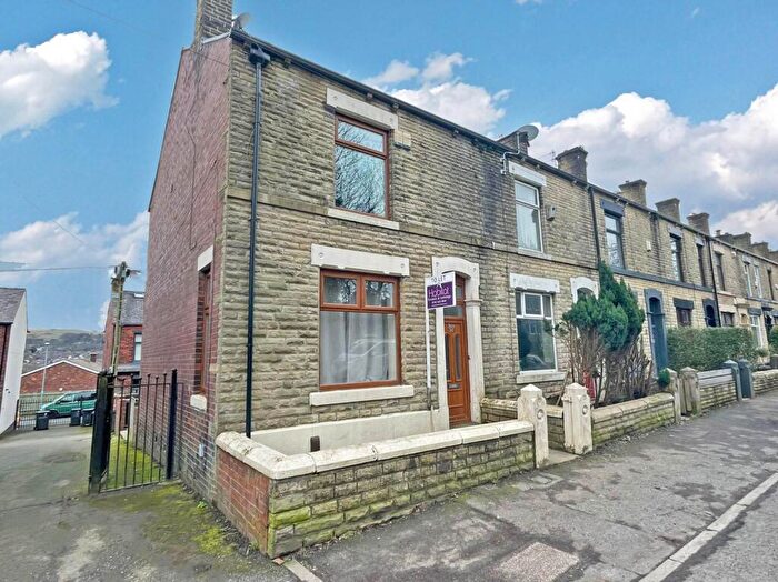 2 Bedroom Apartment To Rent In Fraser Street, Shaw, OL2