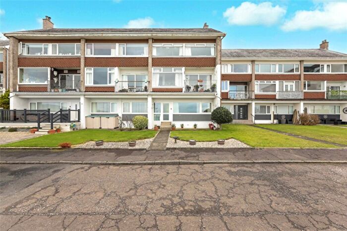 2 Bedroom Flat For Sale In Shuma Court, Skelmorlie, North Ayrshire, PA17