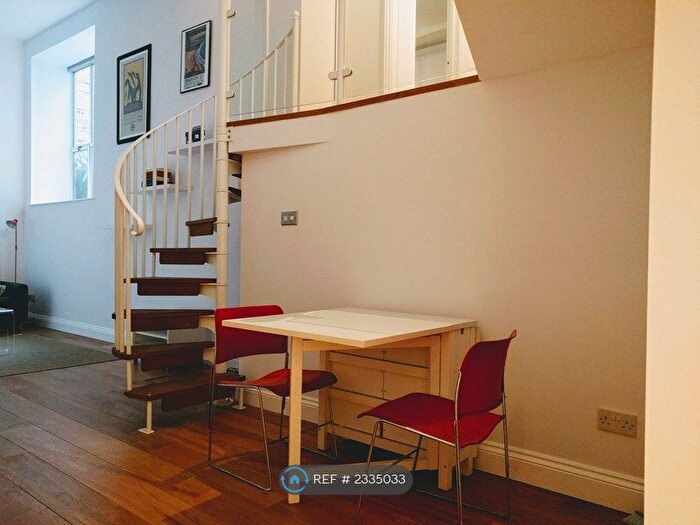 2 Bedroom Flat To Rent In Caledonian Road, London, N7