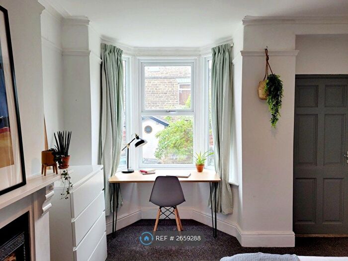 4 Bedroom Terraced House To Rent In School Road, Sheffield, S10