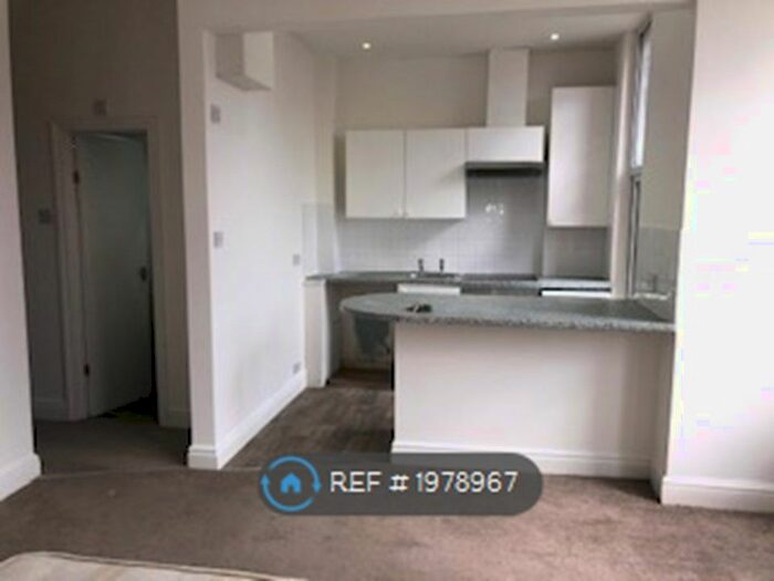 Studio To Rent In Herne Hill, London, SE24